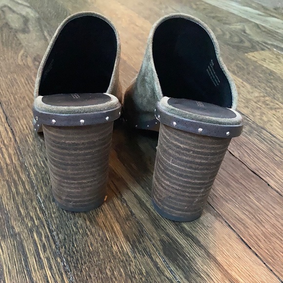 Rebecca Minkoff Clog Heel Slides - Picture 4 of 5